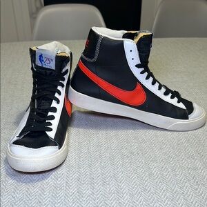 NBA x Blazer Mid '77 EMB '75th Anniversary - Trail Blazers'.  Size 8